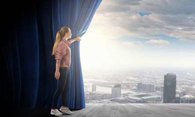 Opening curtain