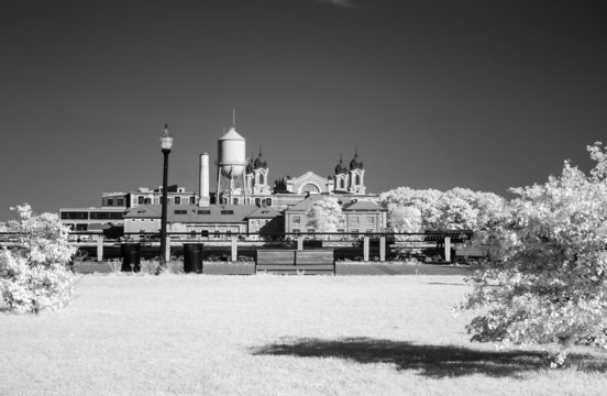 Fototapeta Infrared image of the Ellis Island from the Liberty Park