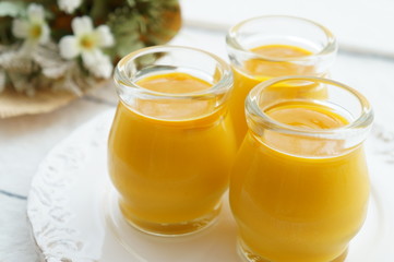 Mango pudding