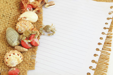  sea shells and paper note
