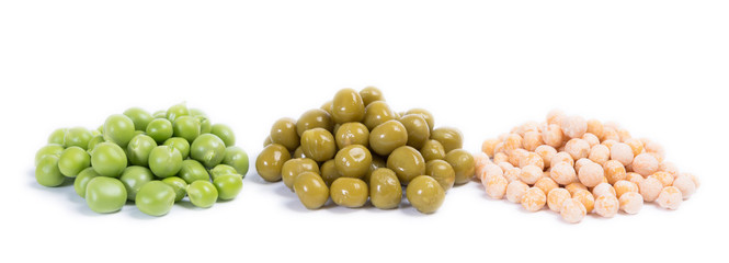 three types of green peas - raw, canned and dry