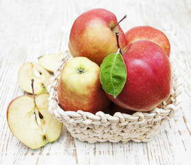 Red apples