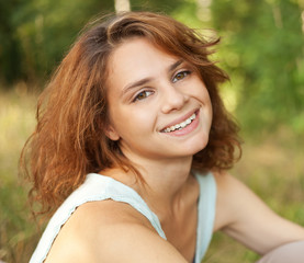Naklejka premium romantic portrait of a beautiful young woman
