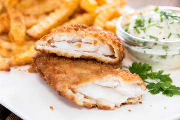 Fried Salmon Filet with Chips
