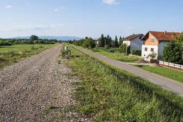 Rural promenade