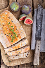 Ciabatta Brot mit Feigen