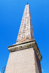 Obelisk auf der Piazza del Popolo in Rom