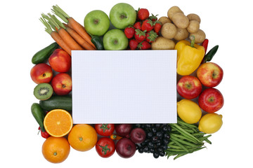 Notizblock mit Obst und Gemüse und Textfreiraum