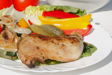 Gegrillter Hähnchenschenkel