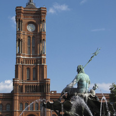neptun fountain © Cardaf