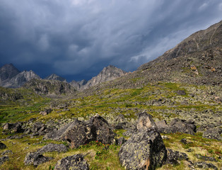 Fototapeta na wymiar Mountain landscape in inclement weather