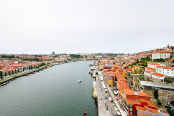 Fototapeta na wymiar above view of Porto city and river Douro
