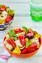 salad from chicken a grill