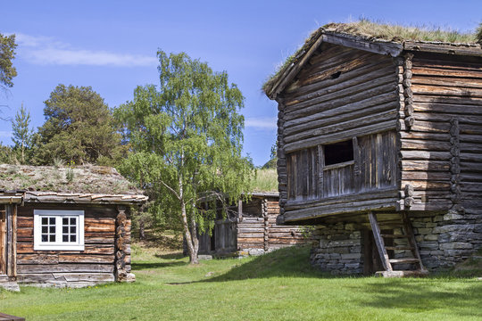 Stabbur im Beverdalen bei Lom