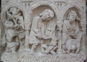 Bas relief en pierre
