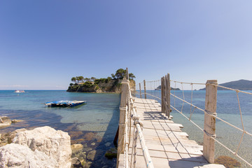 Obraz premium small island with bridge