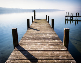 Fototapeta premium stary drewniany pomost