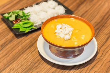 noodles fish curry crab