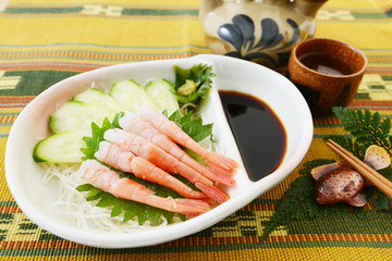 新鮮な甘エビの刺身