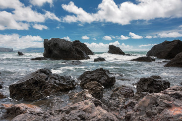 Каменистое побережье Черного моря