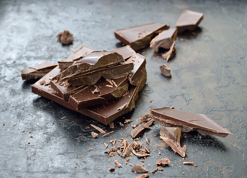 Crushed dark chokolate