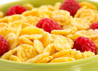corn cereals and raspberry
