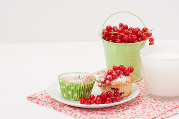 Cupcakes With Fresh Redcurrant. White Painted Table