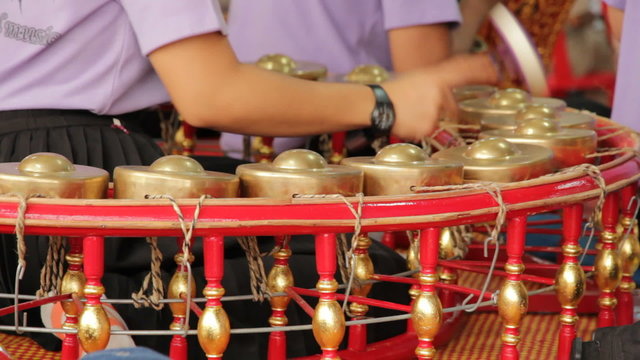 she playing Gong Wong musical Thailand Traditional