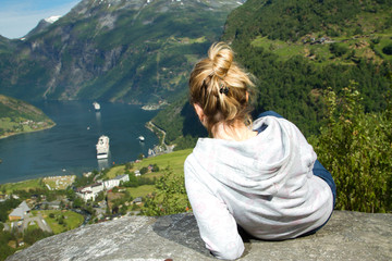 girl in Geiranger
