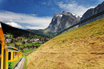 Obraz na płótnie Canvas Jungfrau Bahn descending from Kleine Scheidegg, Switzerland