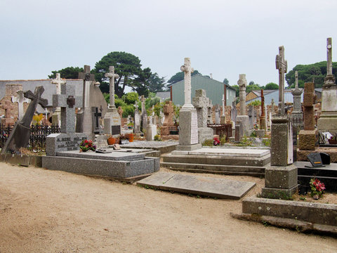 cimetière de Brehat