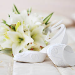 different bride accessories