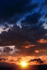 Fototapeta na wymiar Scenic Sunset Vertical