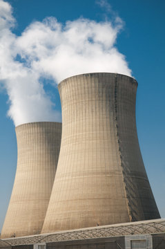 nuclear power plant cooling towers