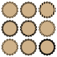 Retro Pattern Flower Label Beige/Black