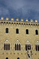 Fototapeta premium PALAZZO A SIENA