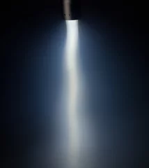 Crédence de cuisine en verre imprimé Lumière et ombre rayon de lumière spot sous l& 39 eau