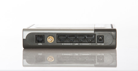 Obraz premium Wireless router isolated on white background