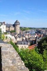 laval chef  lieu de la mayenne.