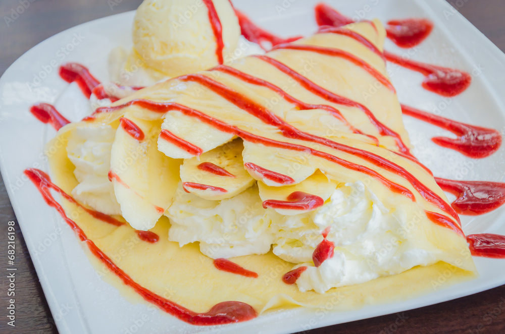 Poster strawberry crepe dessert