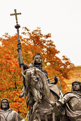 Fototapeta premium Queen Isabella Statue Marching into Granada 1492 Madrid Spain