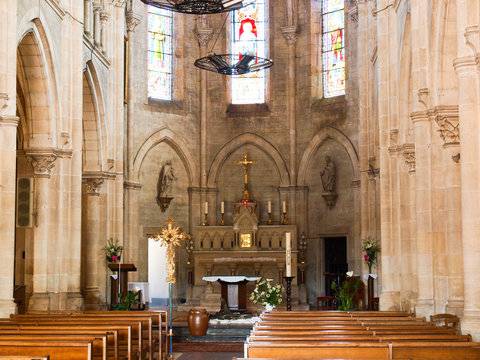 Chateau-Chinon - Interior of the church