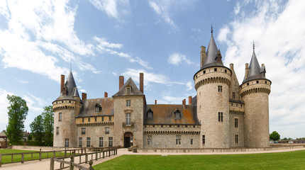 Fototapeta na wymiar Chataeau Sully-s-Loire