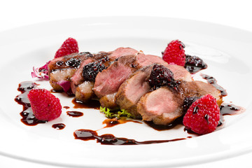 Duck with raspberry