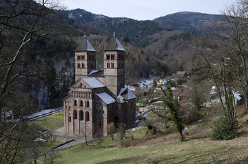 Fototapeta na wymiar Murbach, Romanische Kirche im Elsaß
