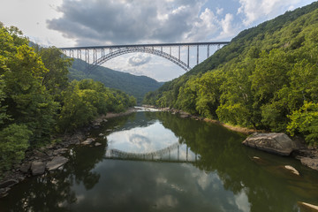 Fototapeta premium New River Bridge Scenic