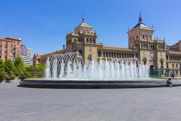 Obraz premium Modern fountain in the square Zorrilla in Valladolid, Spain