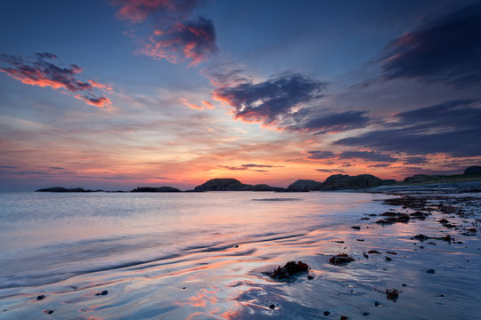 Iona, Scotland : sunset on the beach