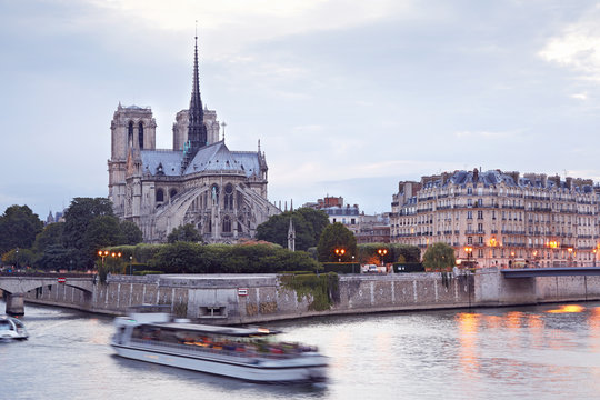 Notre Dame, Paris in the evening