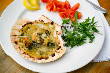 Scallop au gratin
